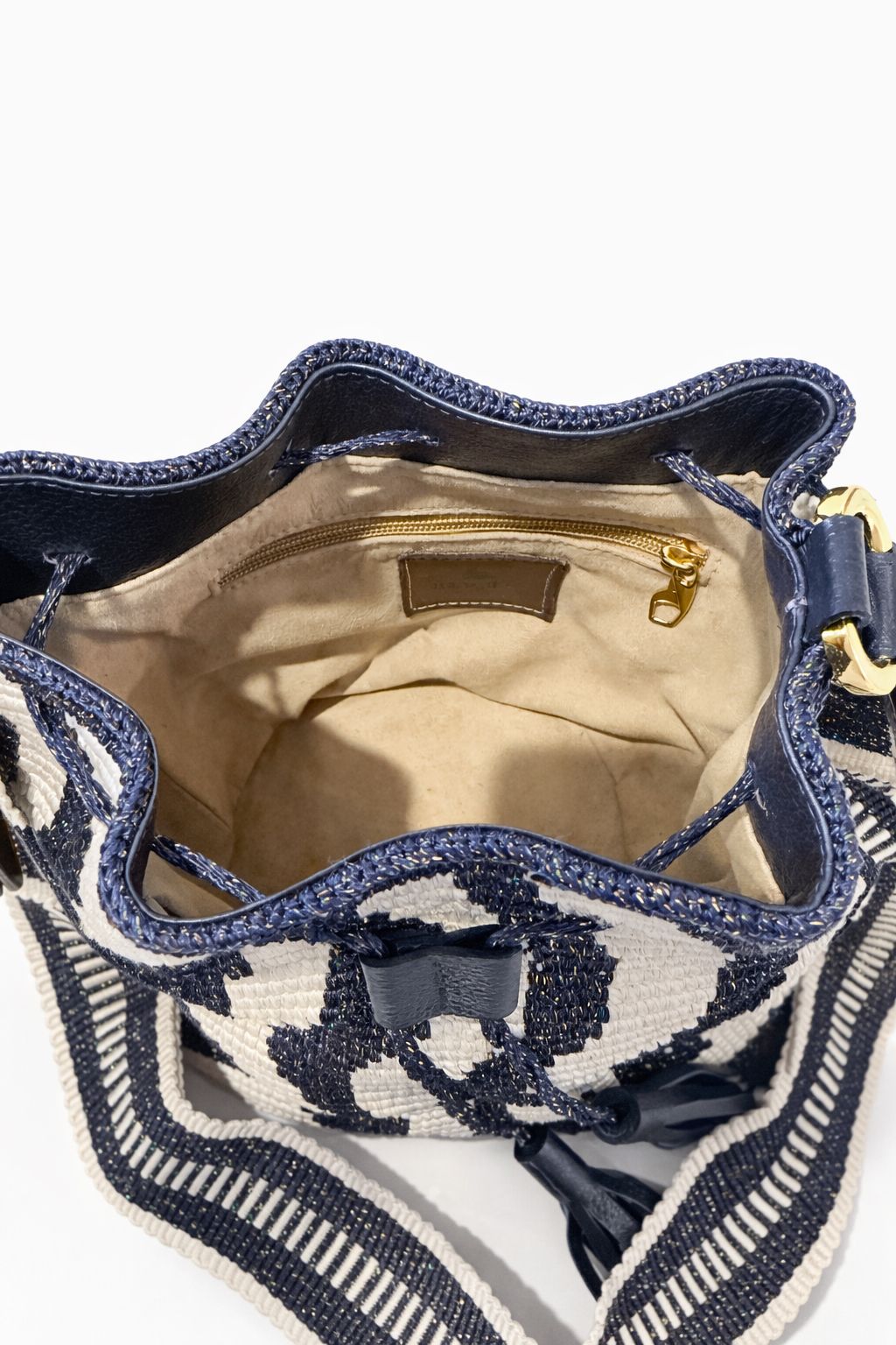 La Caribeña White and Blue